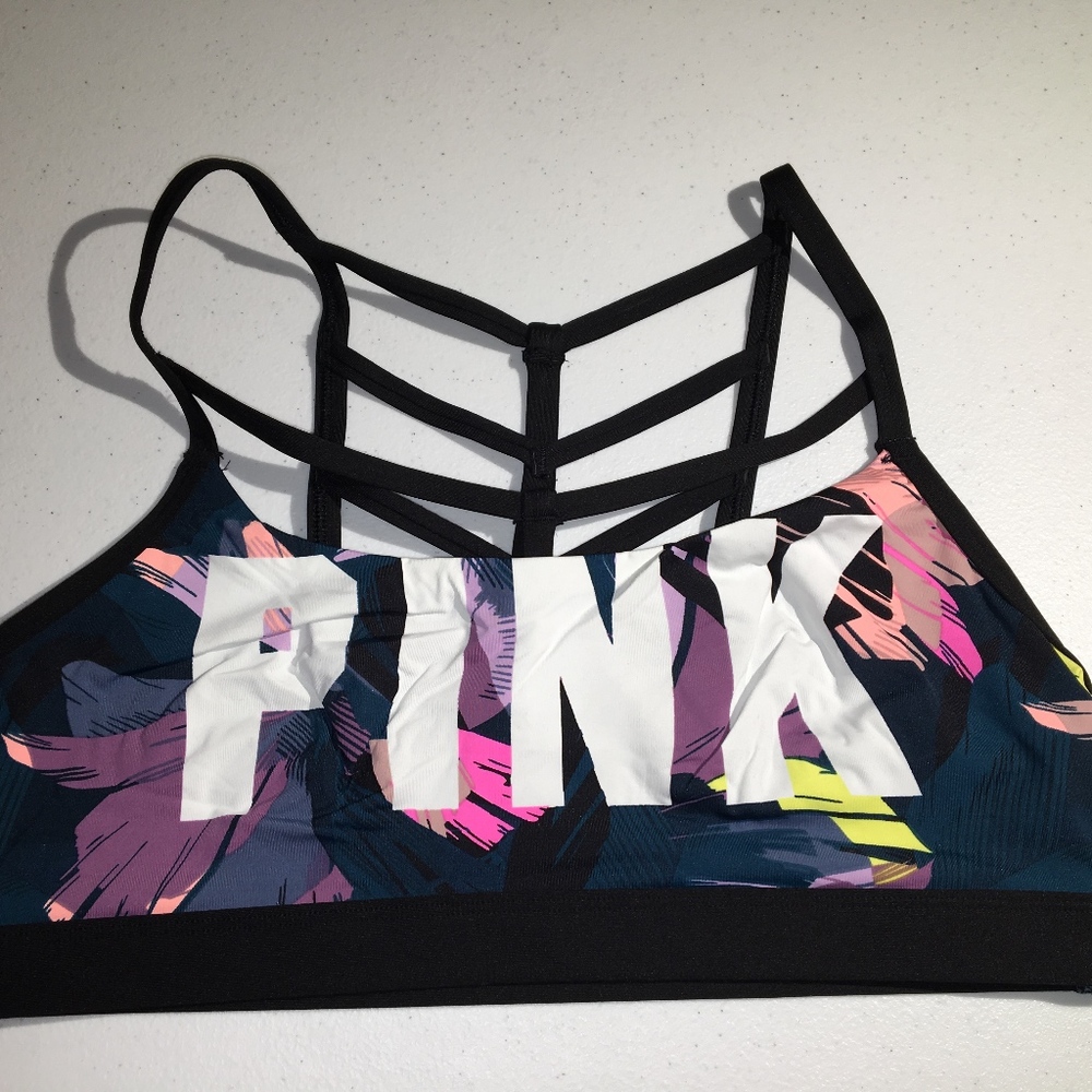 VS PINK Ultimate Sports Bra